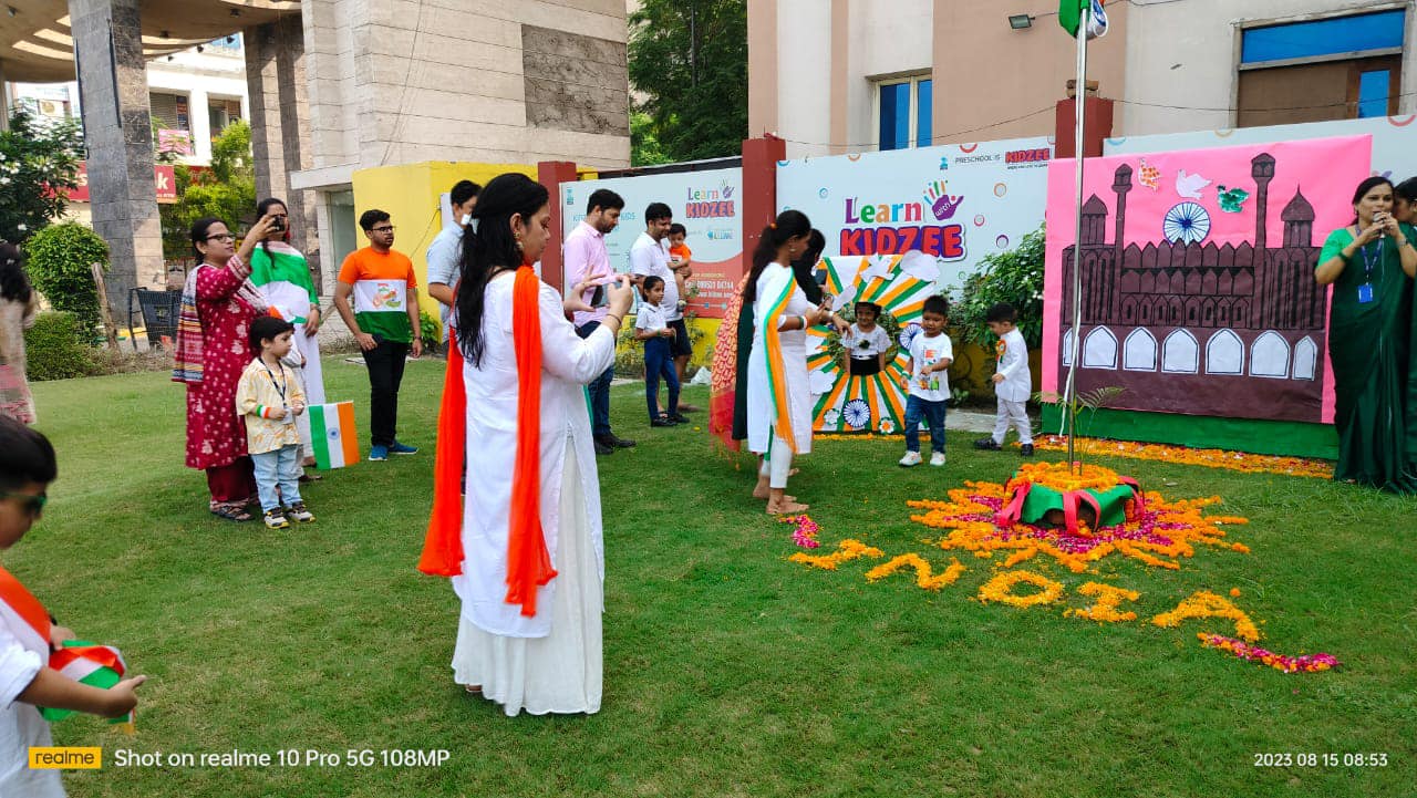 Kidzee Gaur City 1